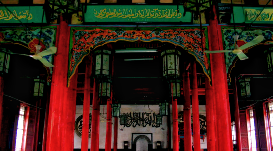 Jinan Great Southern Mosque was completed during the Emperor Chengzong of Yuan Dynasty
