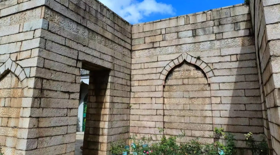 Ancient stone walls with Arabic Quranic inscriptions at Quanzhou's Qingjing Mosque