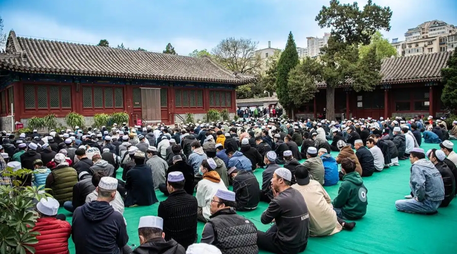 Eid al-Fitr celebrations at Niujie Mosque in Beijing