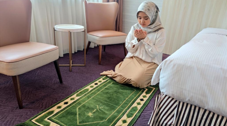 Muslim travelers often bring their own prayer rugs for use in hotel rooms