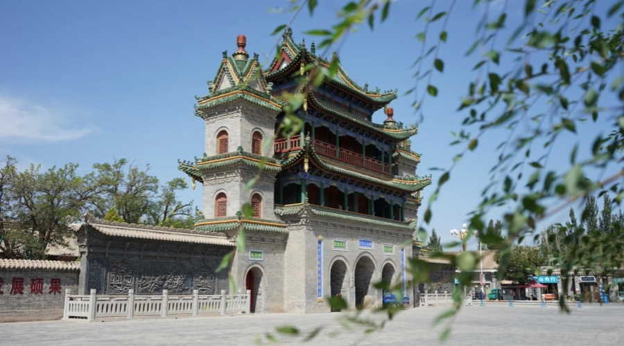 Najiahu Mosque stands at the heart of Ningxia's Hui Muslim community