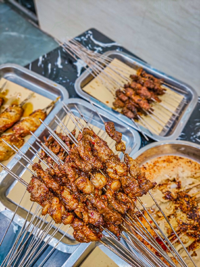 Grilled lamb skewers
