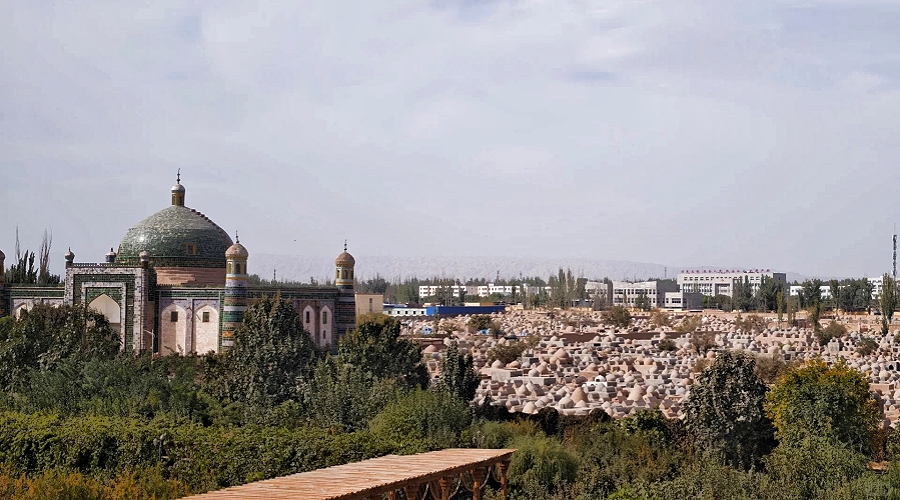 Abakh Hoja Mausoleum
