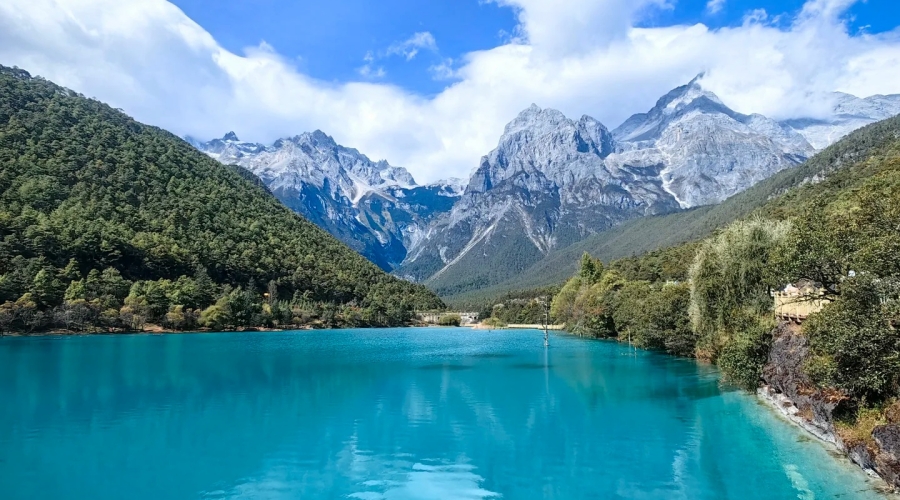 Lijiang – Jade Dragon Snow Mountain Experience