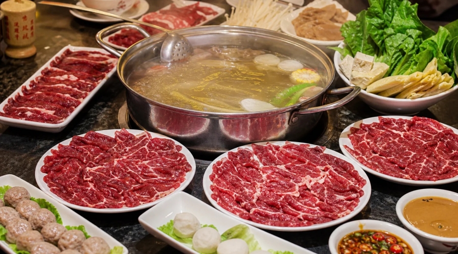 Chaoshan Beef Hot Pot (潮汕牛肉火锅)