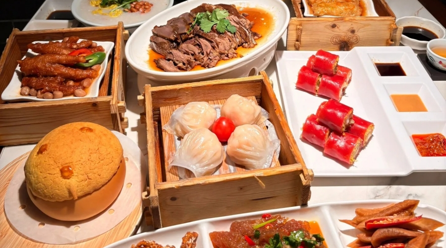 Cantonese Dim Sum (广式早茶)