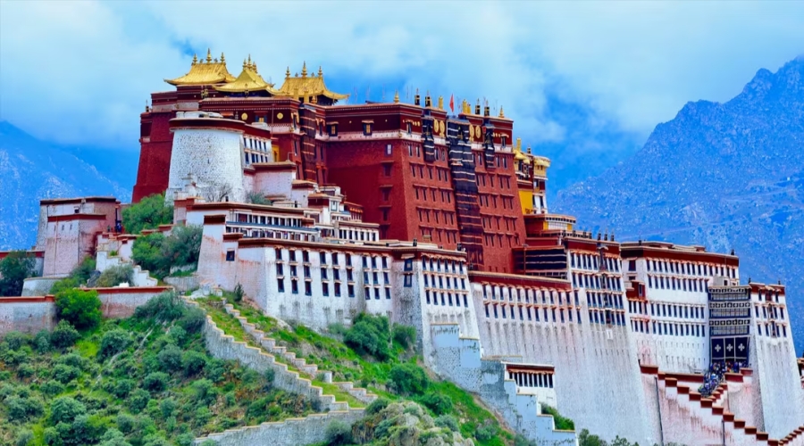 Lhasa Muslim Community & Old City Experience