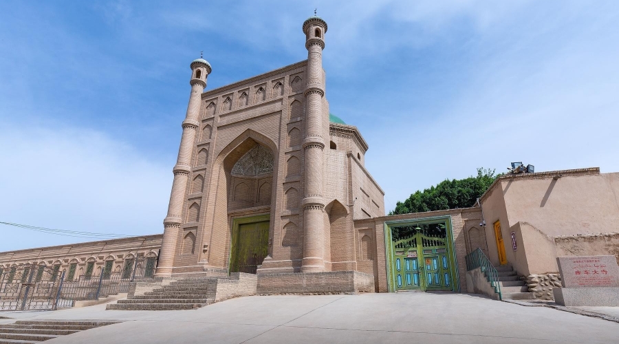 Korla → Kuqa – Ancient Kucha Kingdom & Local Heritage