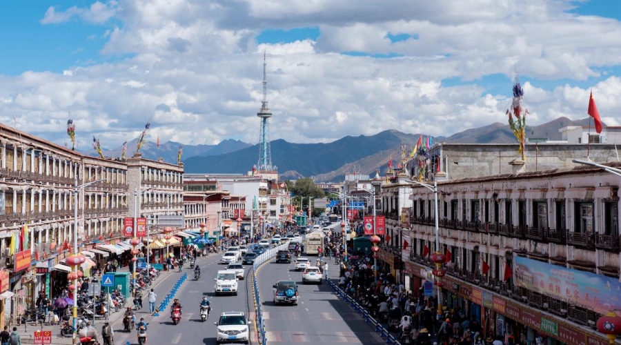 Arrival in Lhasa