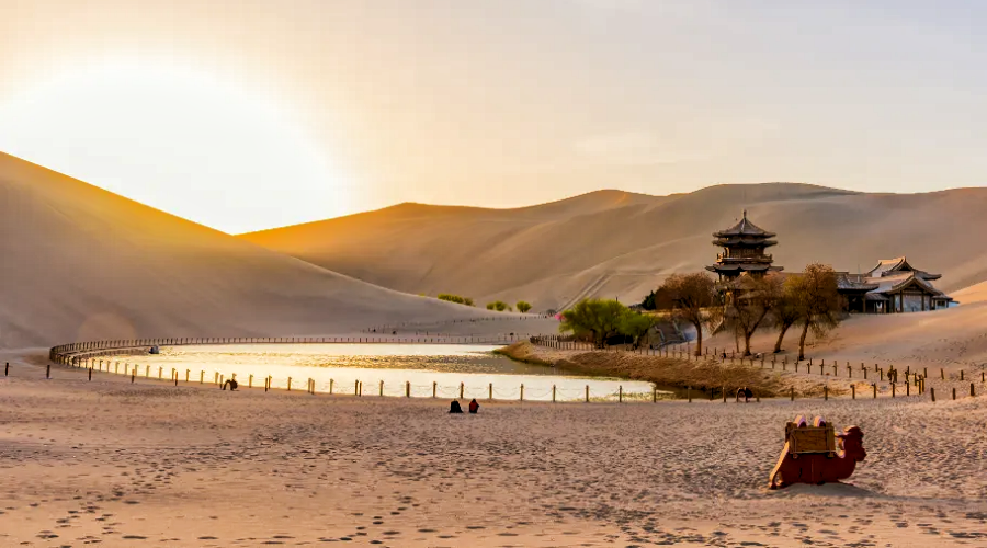 14-Day China Silk Road Heritage Trip: From Gobi to Coast