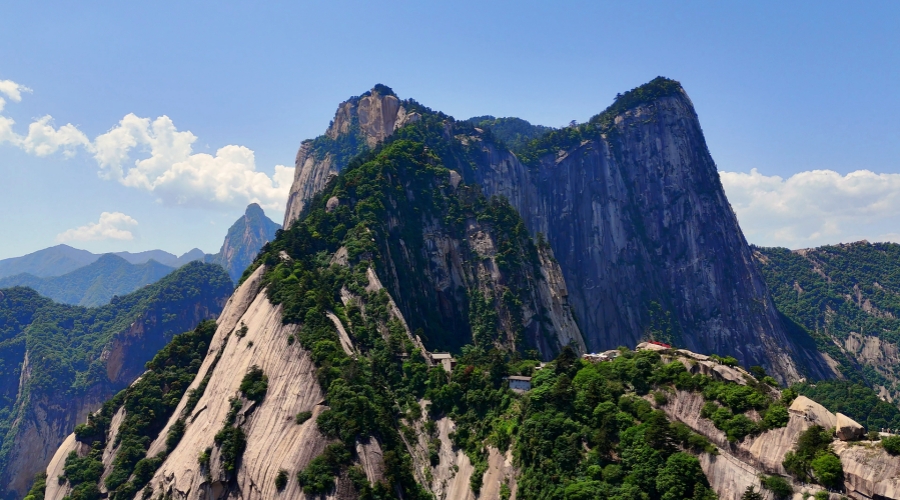 4-Day Xi'an Heritage & Mountain Huashan Scenic Tour