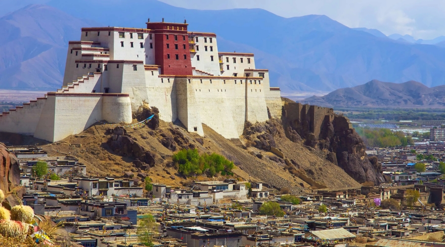 Lhasa to Shigatse – Tashilhunpo Monastery