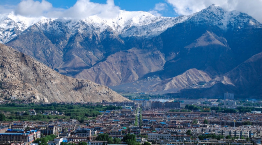 Lhasa Cultural Exploration & Local Lifestyle