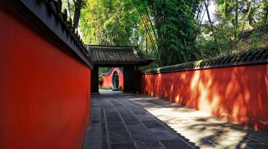 5-Day Chengdu Local Life & Jiuzhaigou Nature Tour