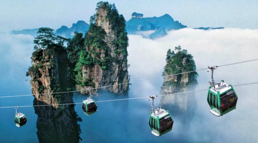 Yuanjiajie Scenic Area with cable cars