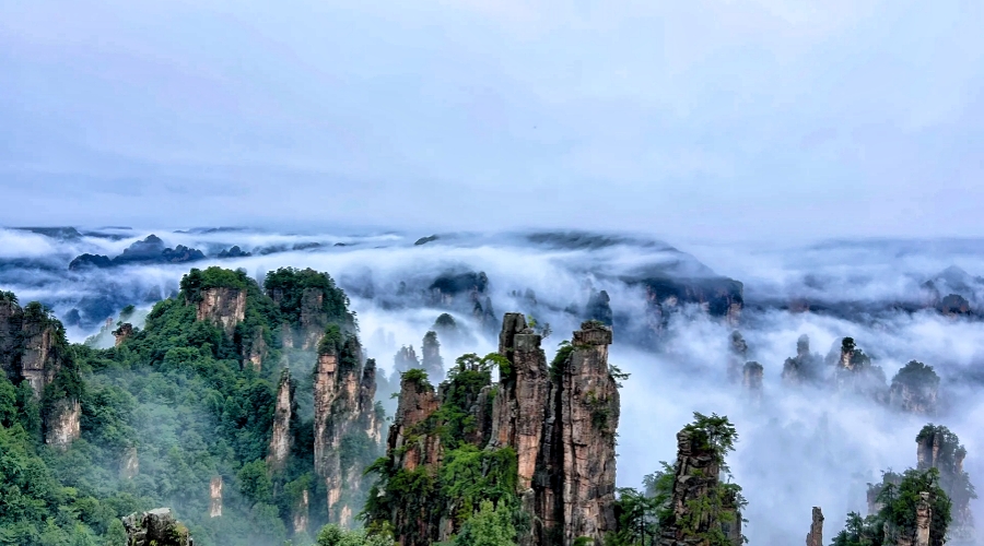 Explore Pillar Peaks and Beyond by Region in Zhangjiajie