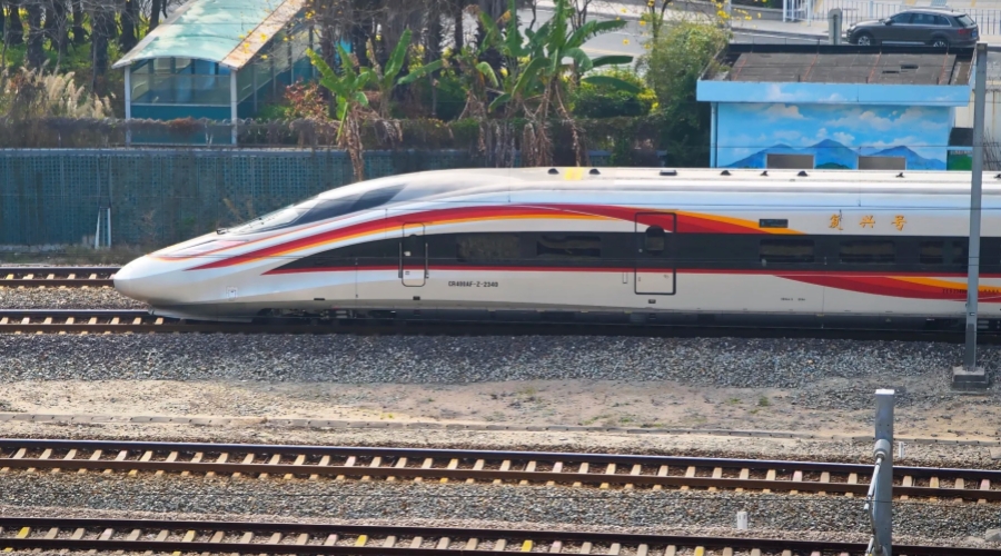China’s high-speed rail provides fast, comfortable connections between major cities, making multi-city travel easy and efficient