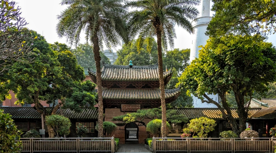 Huaisheng Mosque in Guangzhou is the oldest mosque in China