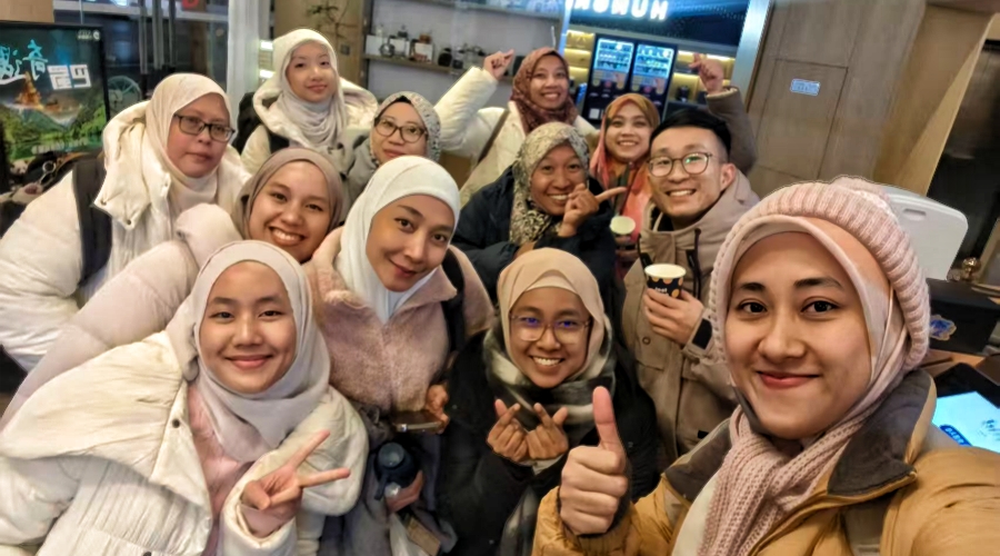 Our Work with Muslim Travelers